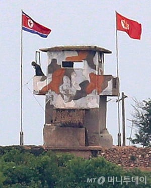 지뢰밭 뚫고 북한 민간인 신병 확보…'20시간 작전 성공' 막전막후