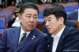 추경 넘긴 민주당, 민생법안-검찰개혁-인사청문회 속도전