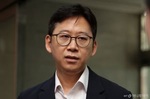 국힘 "배경훈 과기장관 후보, 대체복무 이후에도 회사서 급여받아"