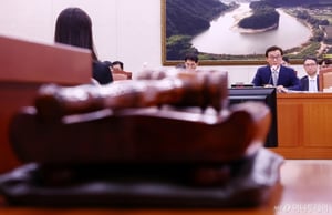 부산? 전재수 해수 후보 "특수임무로 내려가" 15일 보고서 논의