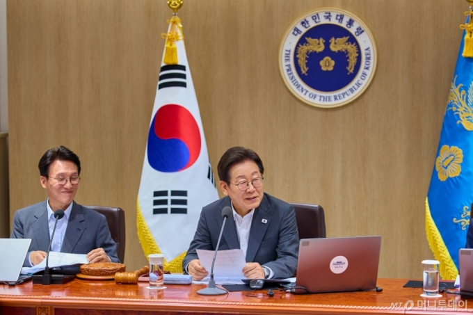 이재명 대통령, 김병환 금융위원장 공개 칭찬…"대출규제 효과 봤다"