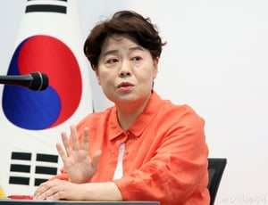 윤희숙 "나·윤·장·송 거취 밝혀야"…송언석 "광장 정치와 거리 두고 있다"