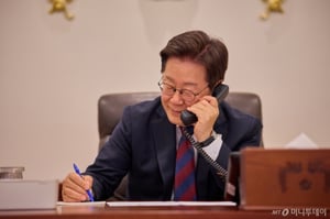 이재명 대통령, 튀르키예 대통령과 첫 통화···"방산 등 협력키로"