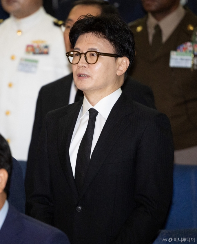 한동훈 "민주당이 대주주 과세기준 낮추면 소액투자자 피해본다"