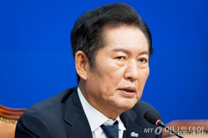 "준비된 지도자 느낌" 정청래 일주일…밖으론 공세, 안으론 결속