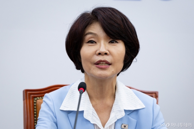 한정애 "주식양도세 대주주 기준 50억, 건드려선 안 돼"