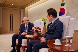 이재명 대통령부터 최태원까지...'광폭행보' 빌 게이츠 "韓 기부 늘려야"