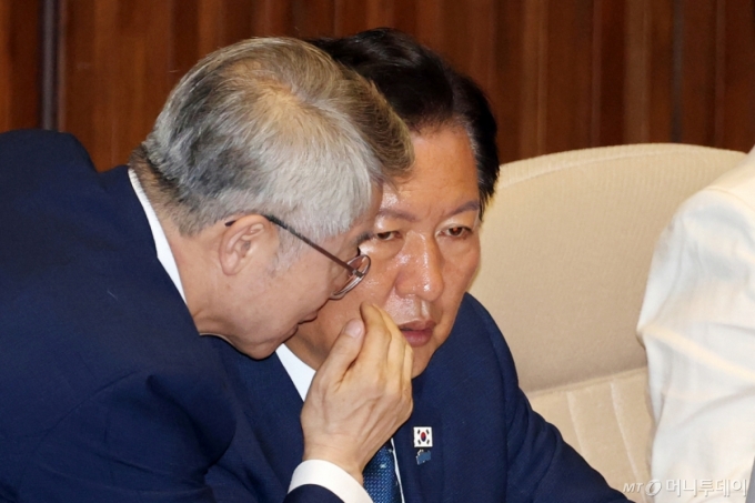 민주당 검찰개혁안 5일 베일 벗는다..."정부조직법 개정안 발의"