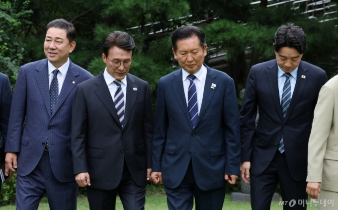 당정대 3차 고위당정협의…"노동안전·재난대응·정부조직법 논의"