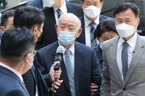 "���� ���� �� ��ξ�"��"�� ���� �� �ϳ�" ������ �� �ٹ� ����ȯ