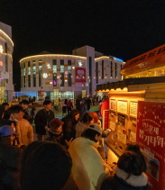 ‘솔로 외롭잖은’ 겨울 바다 크리스마스