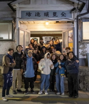 손님에서 이웃으로…‘강화’되는 우리 ‘관계’