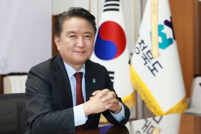 '중부내륙시대' 발돋움…김영환 지사가 그리는 '중심(中心) 충북'