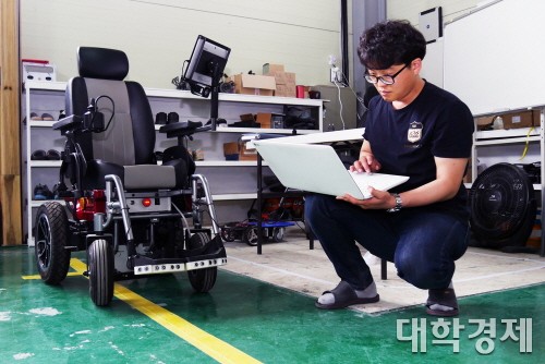 ��(��)�κ��� �����ڰ� ���� �α� ��ü ���忡�� ������ü�� �������� ������ �ϰ� �ִ�.