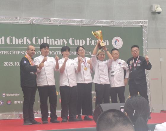 '12ȸ  øʸ ڸ 丮濬ȸ' Ի  K-Ǫ л./=