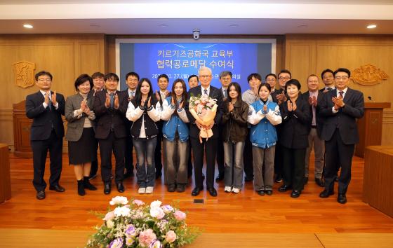 Ű⽺ź ηκ °θ޴    ( ) Կϰ ִ./=