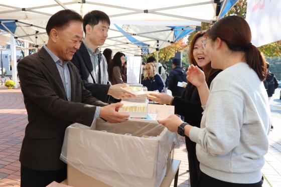 ȫ ̴ к() л ġ ְ ִ./=̴