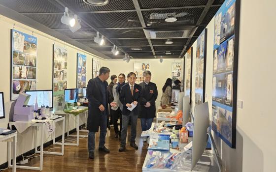 ������ �ѹ�� ����(���)�� �ð�������������а� ���������� ��ǰ�� �����ϰ� �ִ�./��������=�ѹ��