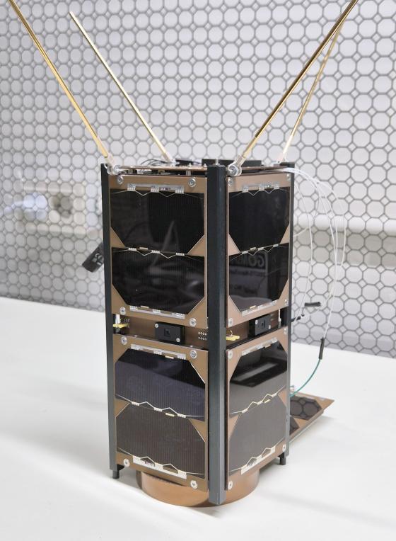 ����� ������ �������� ������ 2U�� ť������ '�����̷�'./��������=������