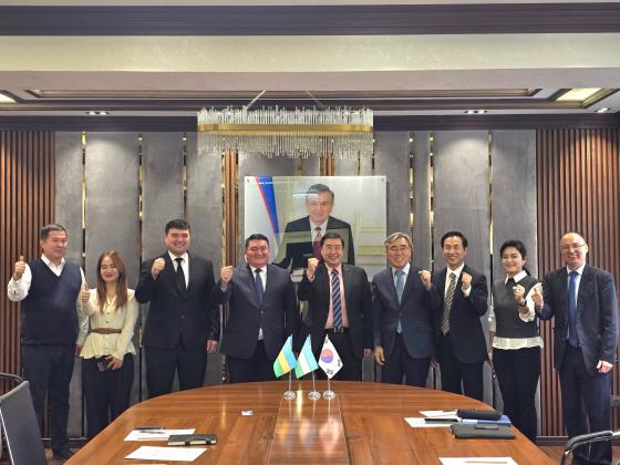 �ص���� ī��Į�� �ָ��� �����ڵ��� �������� �� ����Կ��ϰ� �ִ�./��������=�ص���