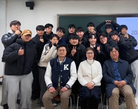 �ص��� �۾�ġ���а� ���������� �������� �հݷ� 100%�� �����ϸ� ����Կ��ϰ� �ִ�./��������=�ص���