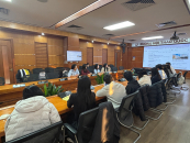 �ѱ����д�, KOICA ����������� ���� ��Ʈ�� �ؿ�����Ȱ�� '����'