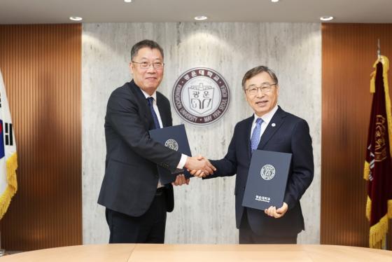 ������ ����� ����(����)�� ���ٽ� ����ñ������� �������� �� ����Կ��ϰ� �ִ�./��������=�����