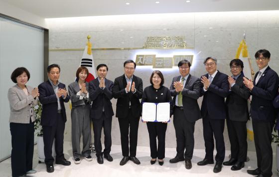 ���α���� ��⵵����û, �³��̹��� �����ڵ��� �������� �� ����Կ��ϰ� �ִ�./��������=���α���