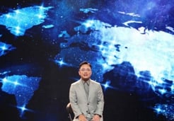 게임株 지각변동? <br>급락하는 엔씨 vs 날아가는 데브