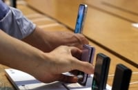 배터리가 약한 폴더블? 갤플립3의 놀라운 결과