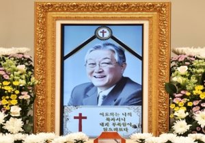 '회장님 전문 배우' 김성원, 암 투병 끝 별세