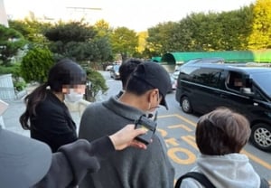 ������, �븮��� ������ ���� ���·� 13�� ���� �����ߴ�[��FOCUS]