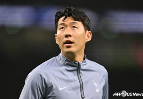 &#39;부상 심각&#39; 손흥민, 훈련장에도 없었다 &quot;UEL 4강 결장 확실&quot; 감독피셜... 관중석서 지켜보나